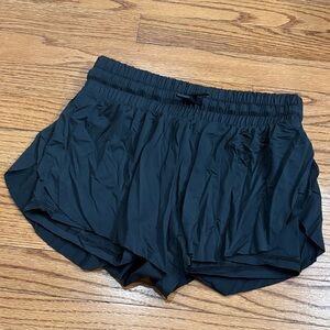 Tek gear large 10/12 black flutter shorts